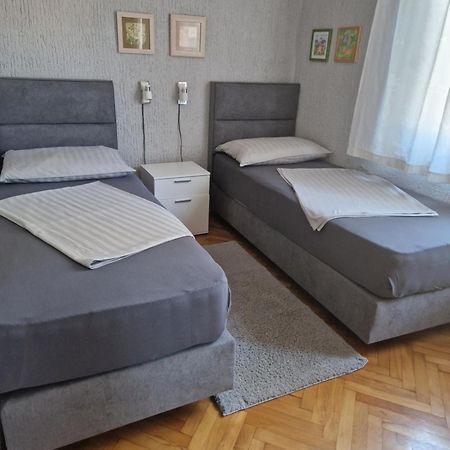 Dr. Igda Apartments Πόρετς Εξωτερικό φωτογραφία