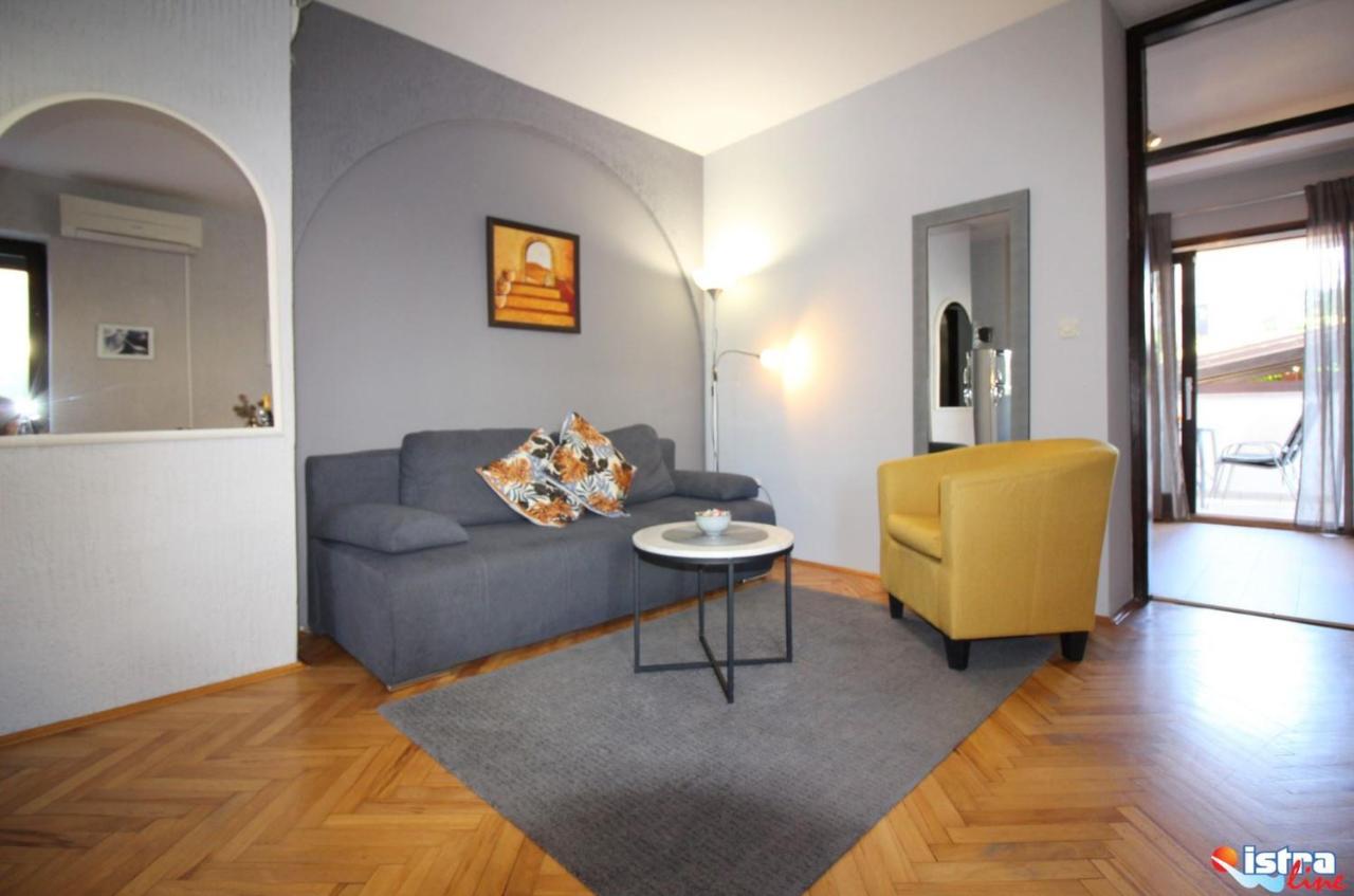 Dr. Igda Apartments Πόρετς Εξωτερικό φωτογραφία