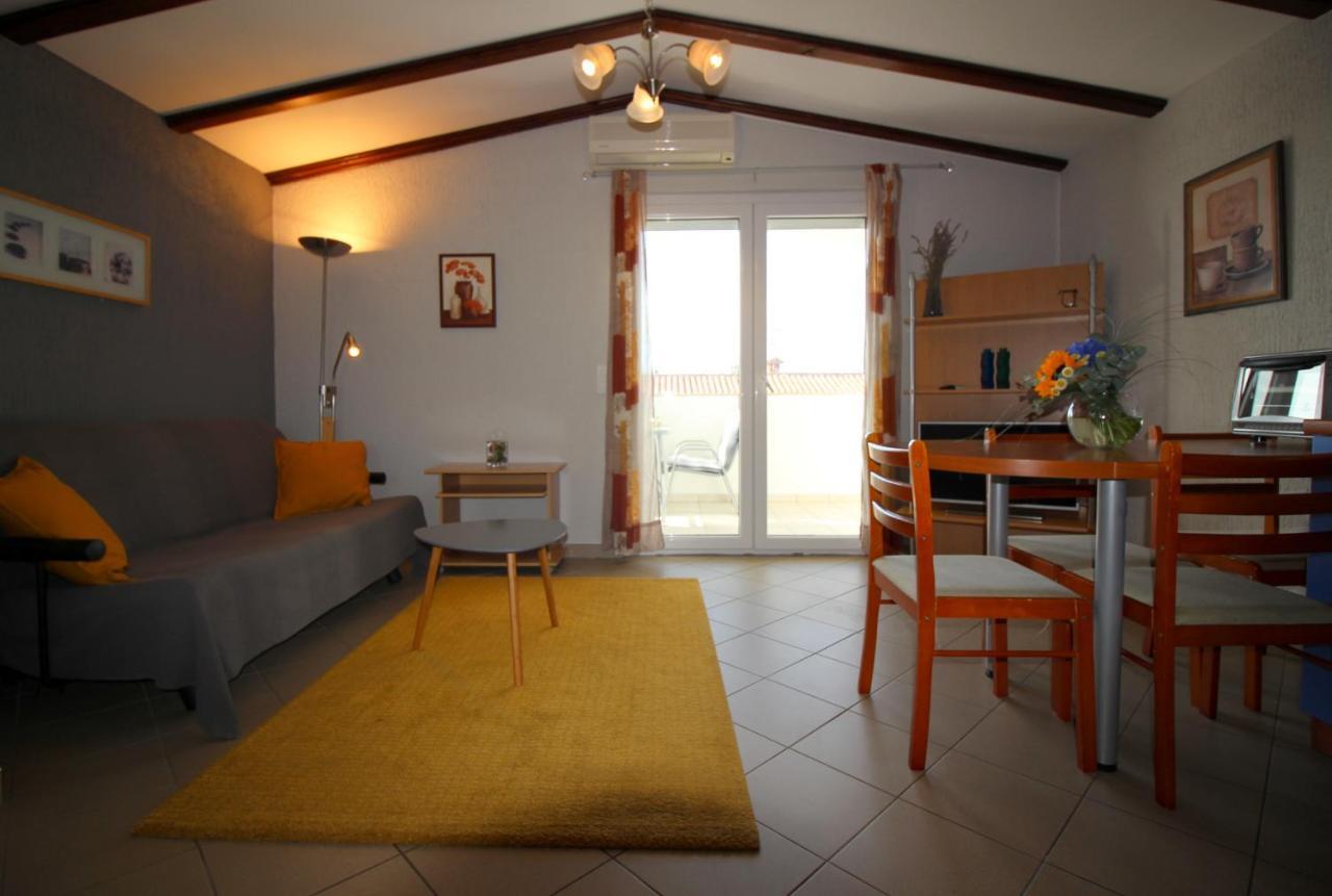 Dr. Igda Apartments Πόρετς Εξωτερικό φωτογραφία