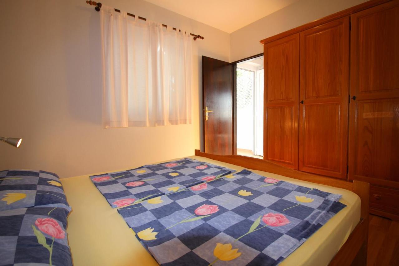 Dr. Igda Apartments Πόρετς Εξωτερικό φωτογραφία