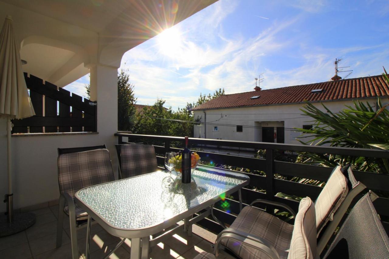 Dr. Igda Apartments Πόρετς Εξωτερικό φωτογραφία