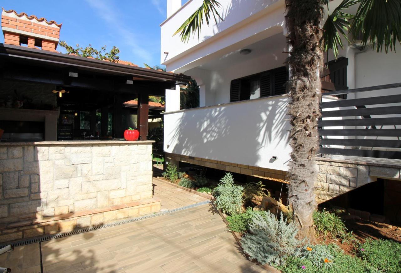 Dr. Igda Apartments Πόρετς Εξωτερικό φωτογραφία